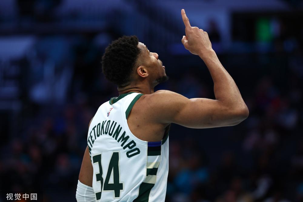 年轻的曾凡 年轻的曾凡